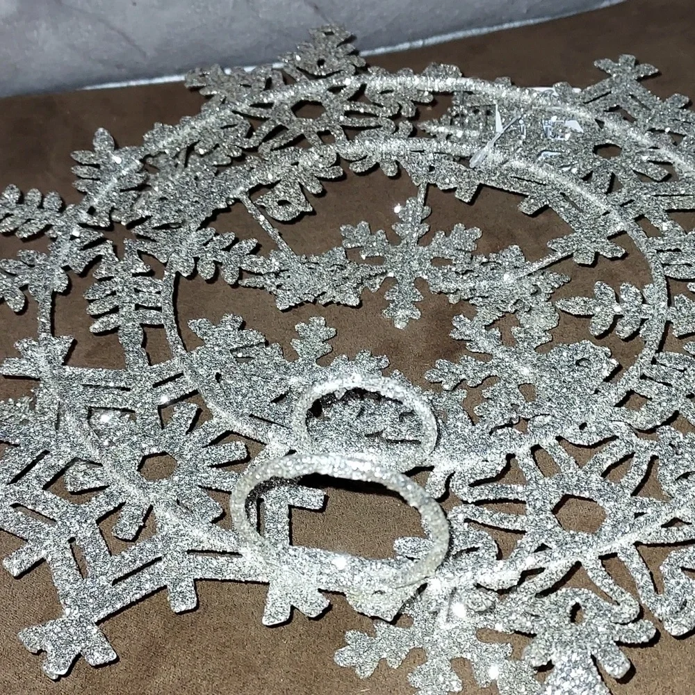 3 D Silver Snowflake Tree Topper 12